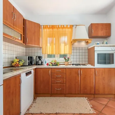 Holiday home House Verica With Pool *