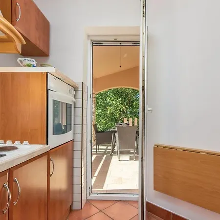 Holiday home House Verica With Pool Rosini